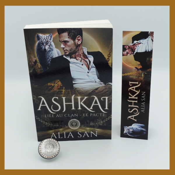 ashkai le livr dark romance mafia et romance paranormale loup avec son amrque page et son badge